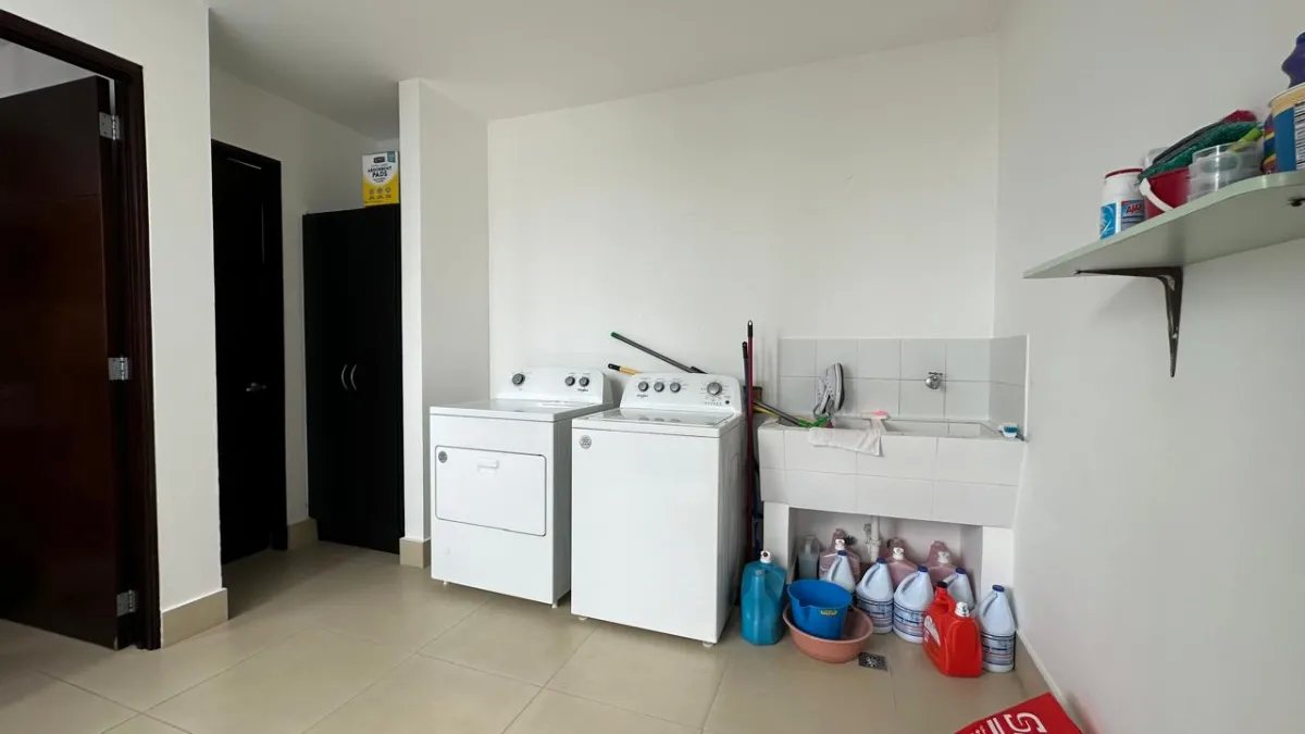 Se alquila Apartamento en Costa del Este, Panamá