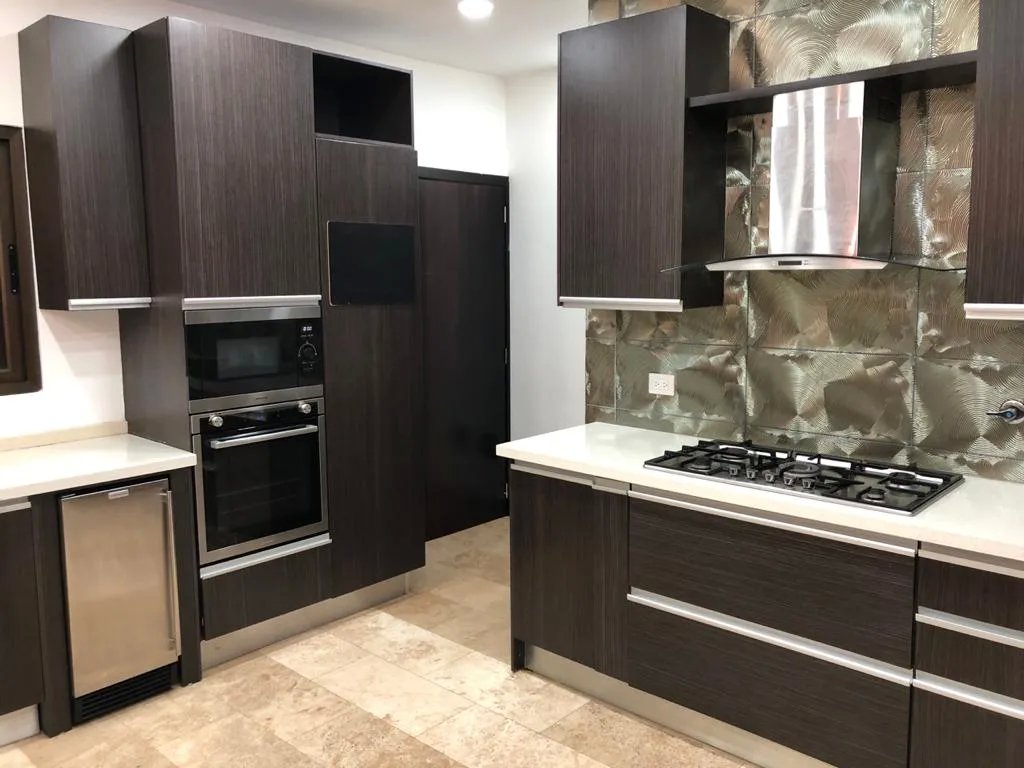 Single Family Detached For Sale in Costa Sur
