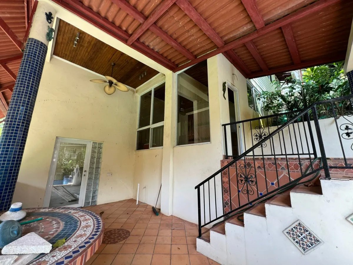 Mobile Home For Sale in Las Cumbres