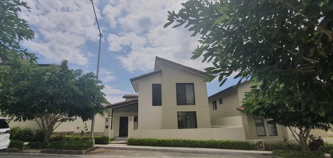 Single Family Attached For Sale in Panamá Pacífico