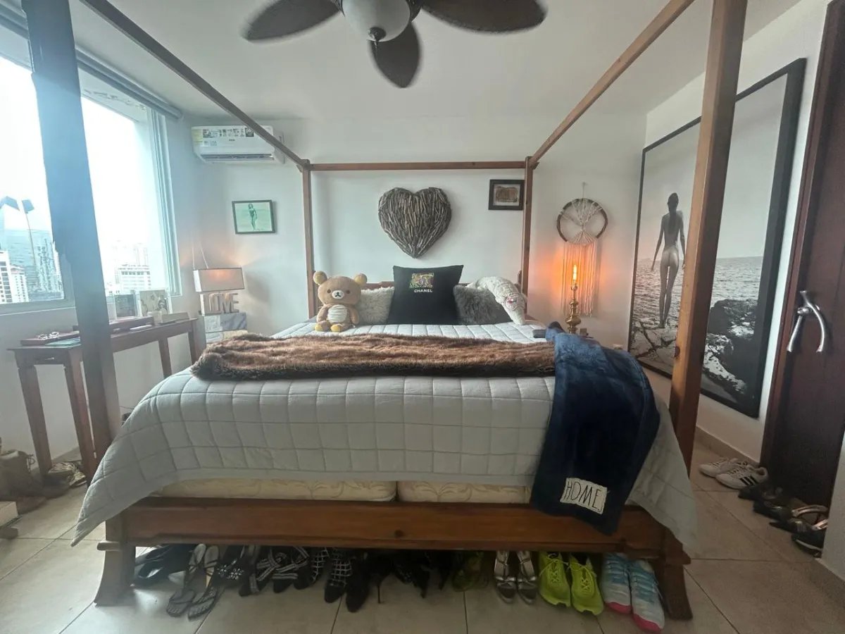 Apartment For Sale in EL CANGREJO