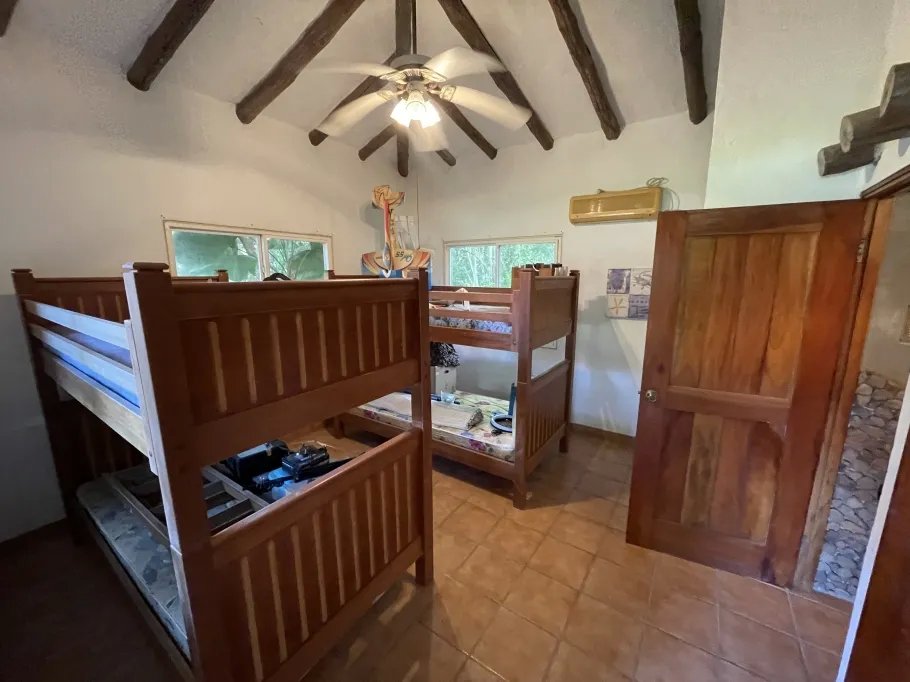 Se vende casa en Punta Barco Resort, San Carlos