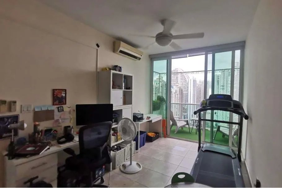 Apartment For Sale in San Francisco