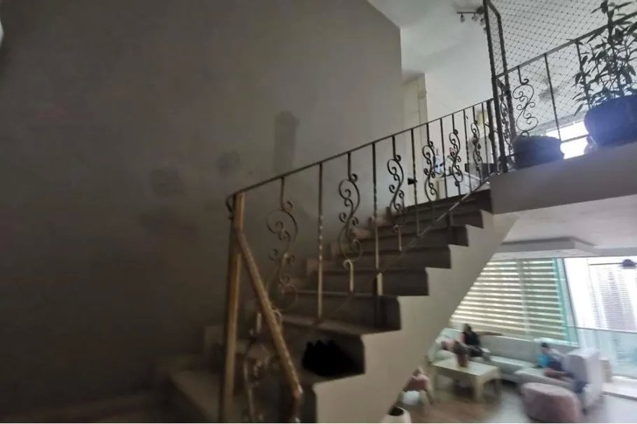 Apartment For Sale in San Francisco
