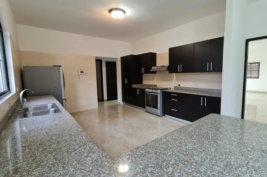 Se Vende Casa en PH Clayton Village, Clayton