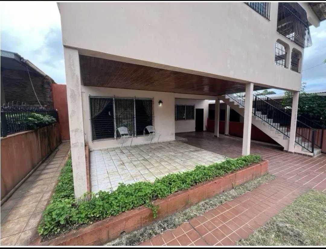 Townhouse For Sale in Betania