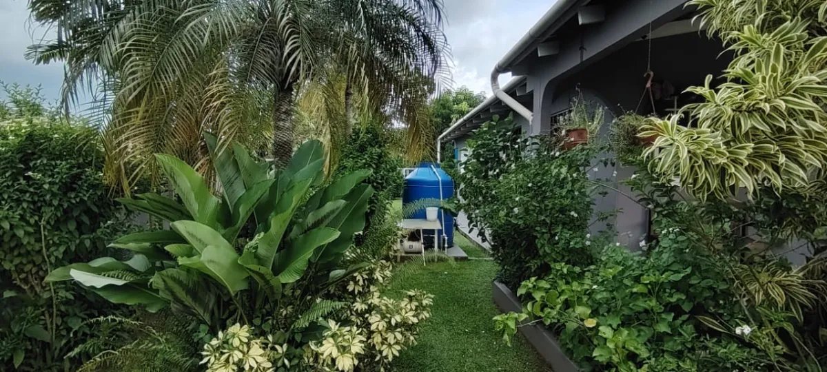 Single Family Attached For Sale in ARRAIJAN