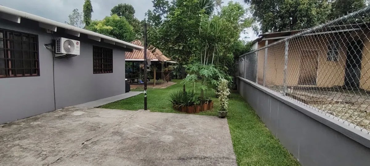 Single Family Attached For Sale in ARRAIJAN