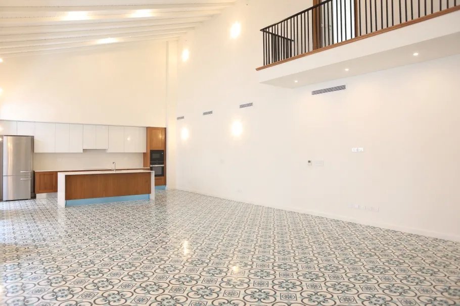 Apartment For Sale in Avenida A