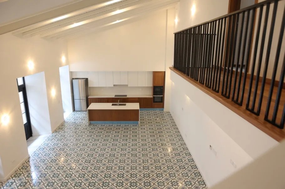 Apartment For Sale in Avenida A