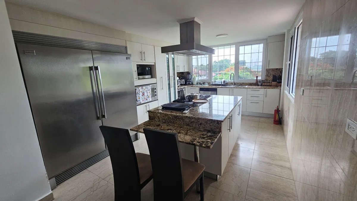Single Family Detached For Sale in Albrook