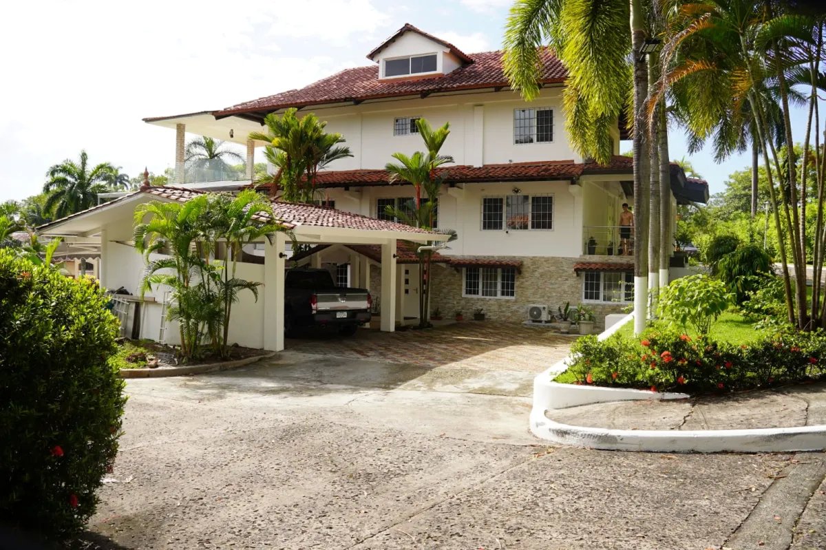 Single Family Detached For Sale in Albrook