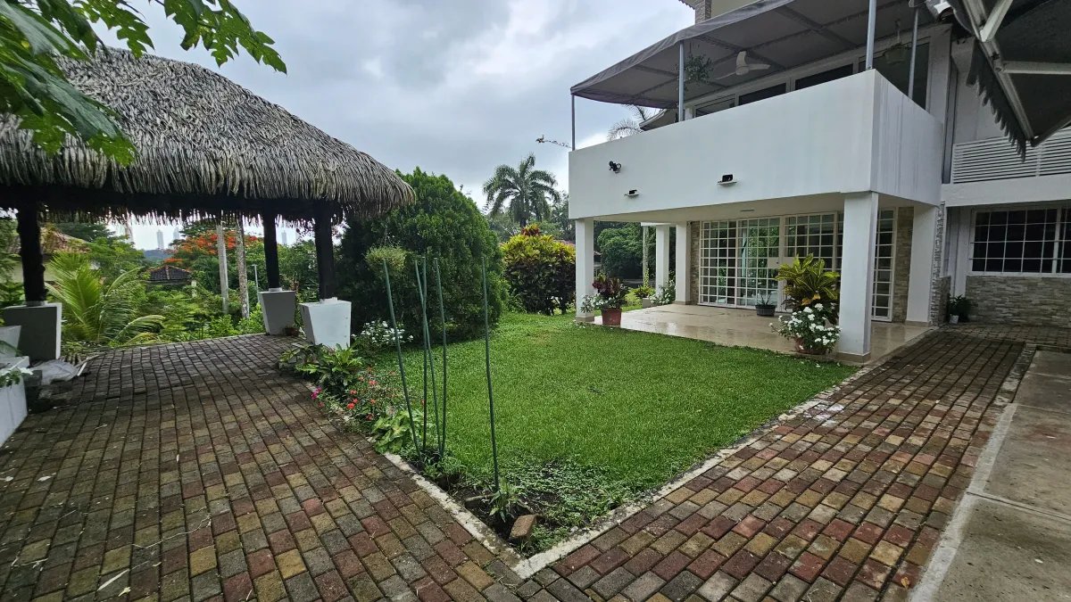 Single Family Detached For Sale in Albrook