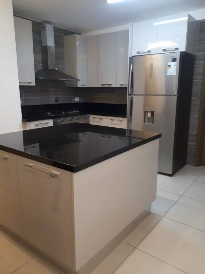 Apartment For Rent in Calle Abel Bravo