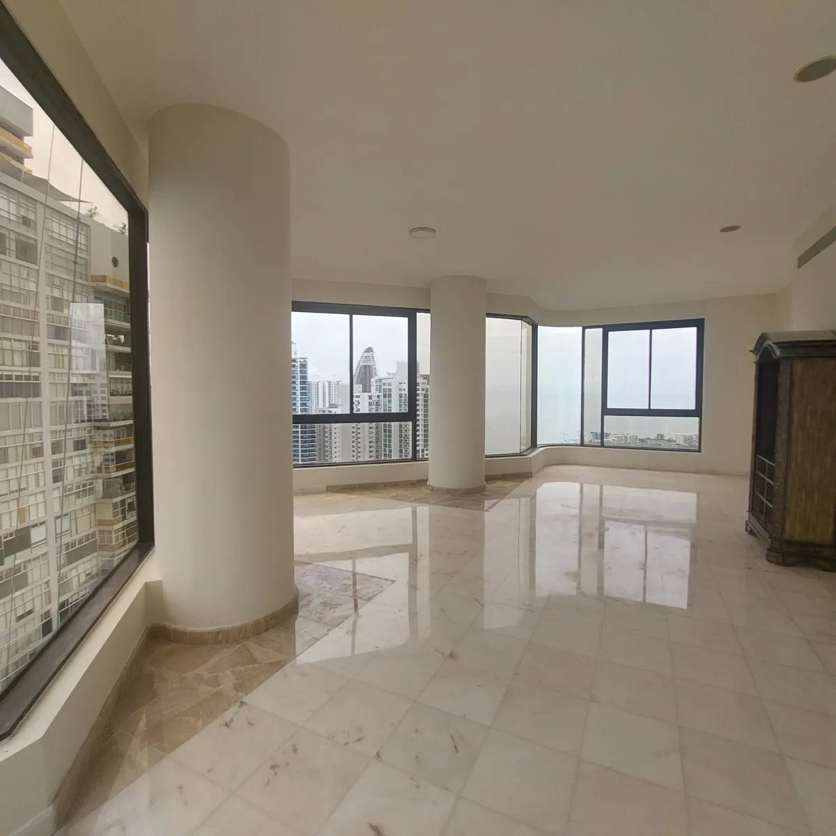 Condominium For Sale in Punta Paitilla,San Francisco
