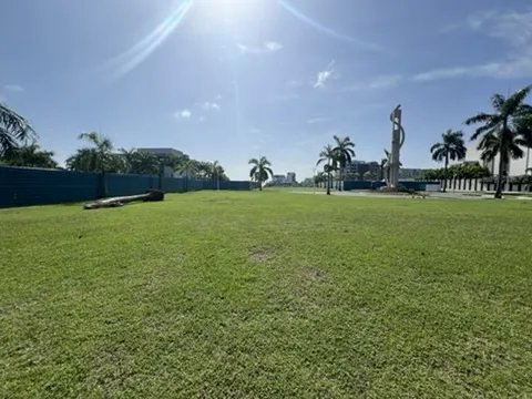 SE VENDE TERRENO EN OCEAN REEF ISLANDS