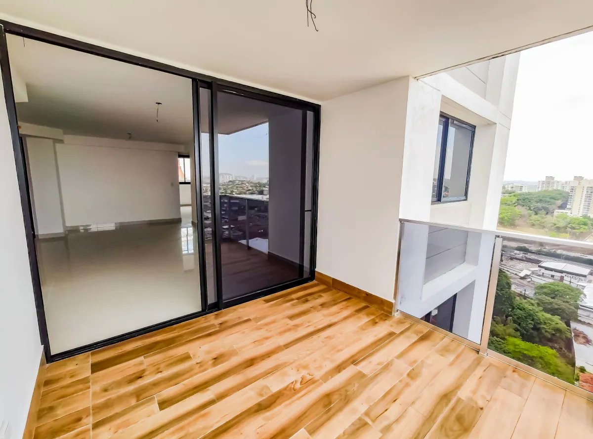 Apartment For Rent in El Cangrejo
