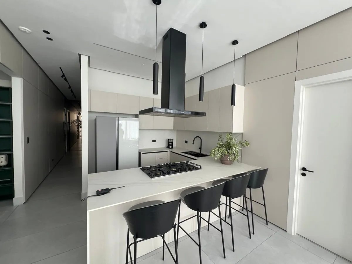 Apartment For Sale in Avenida Italia
