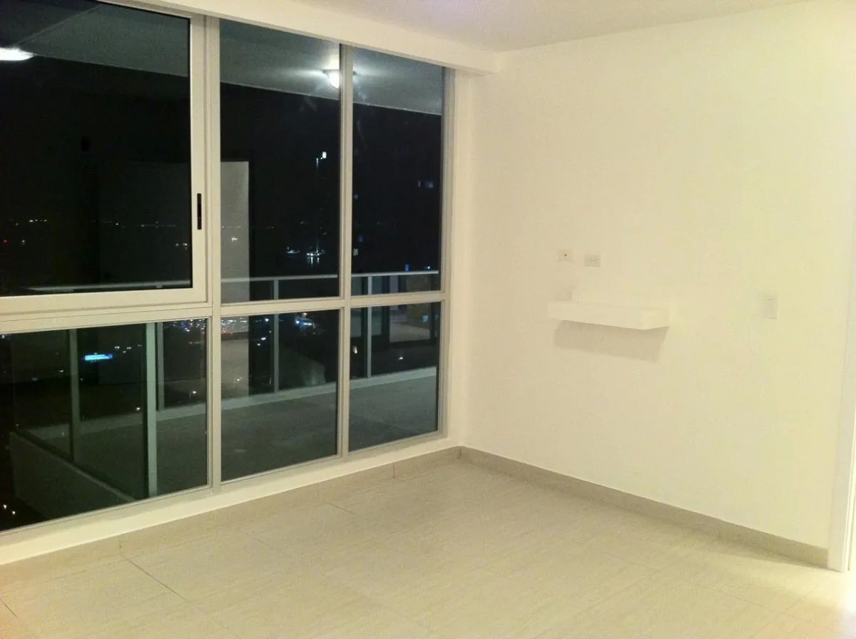 Apartment For Rent in Coco del Mar