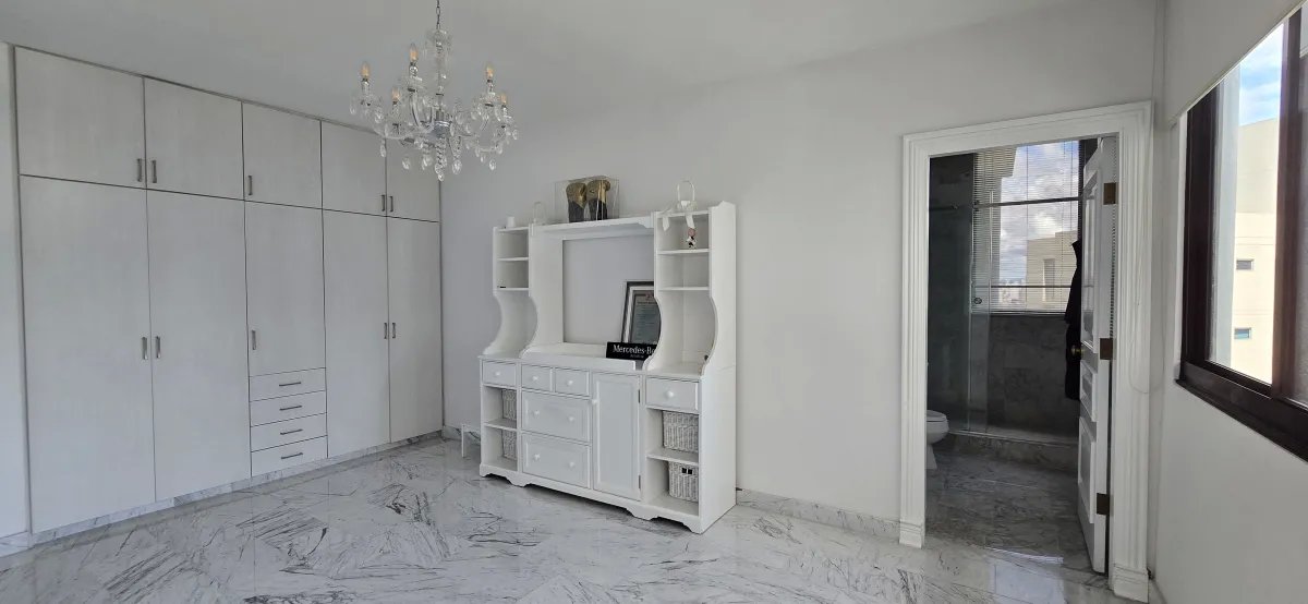 Apartment For Sale in Punta Paitilla