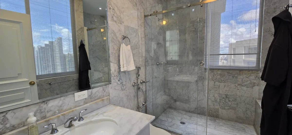 Apartment For Sale in Punta Paitilla
