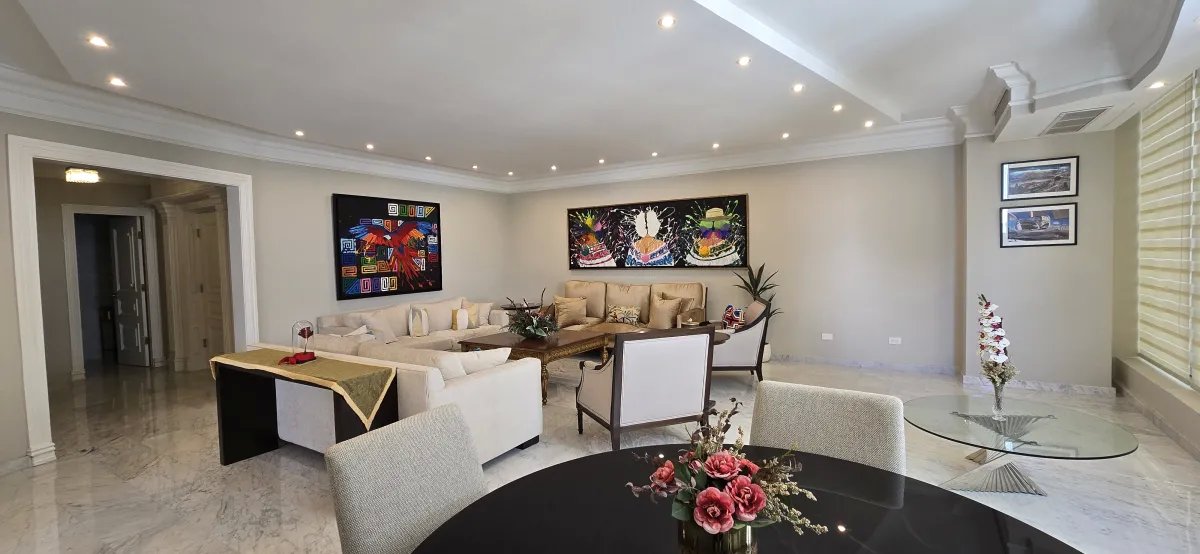 Apartment For Sale in Punta Paitilla