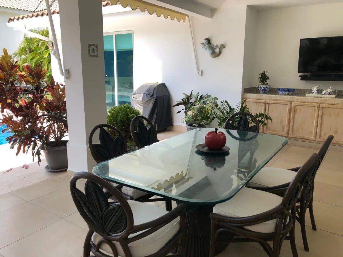 Alquiler de Casa en Bijao Beach Club & Residences