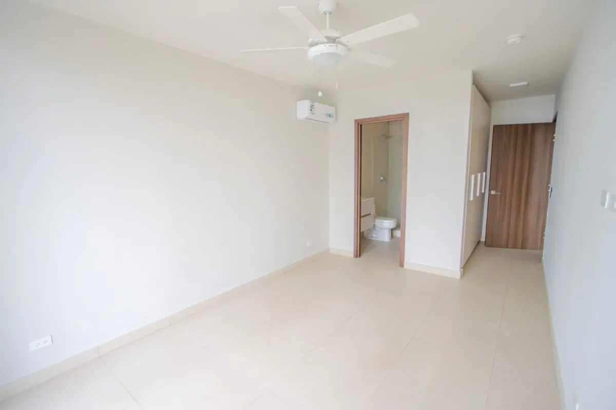 VENDO O ALQUILO APARTAMENTO EN CASA BIANCA EN COSTA DEL ESTE
