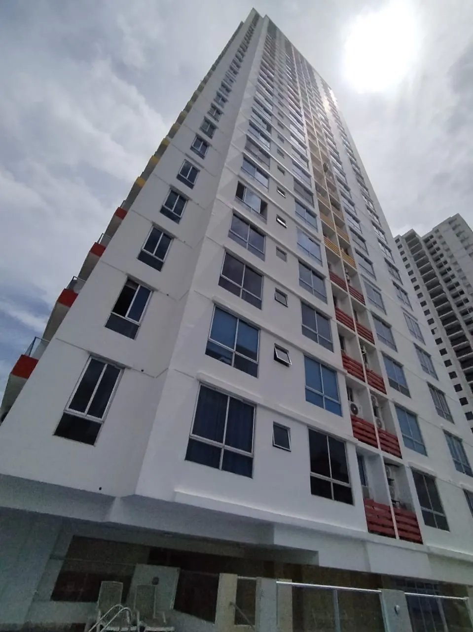 Apartment For Sale in Ph Rainbow El Carmen