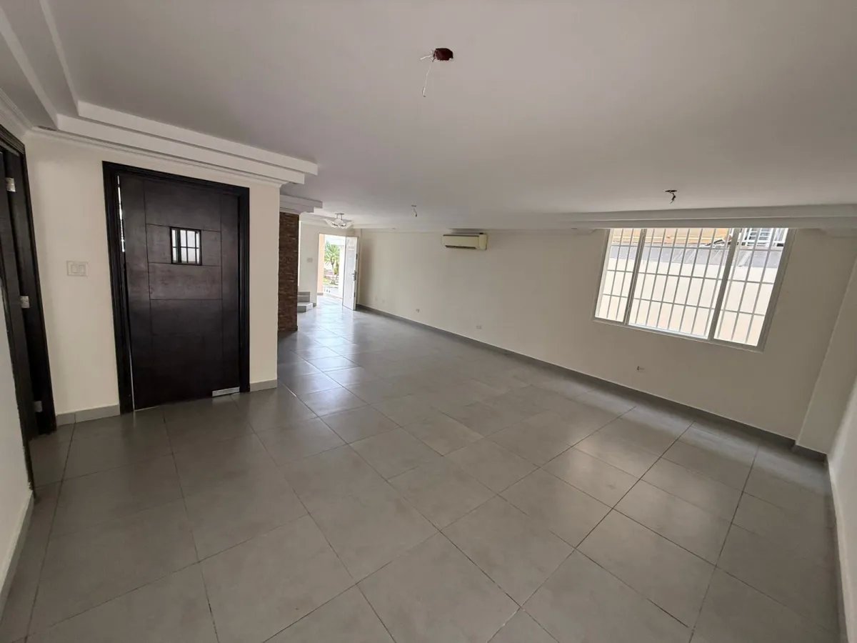 Single Family Attached For Sale in Brisas del Golf