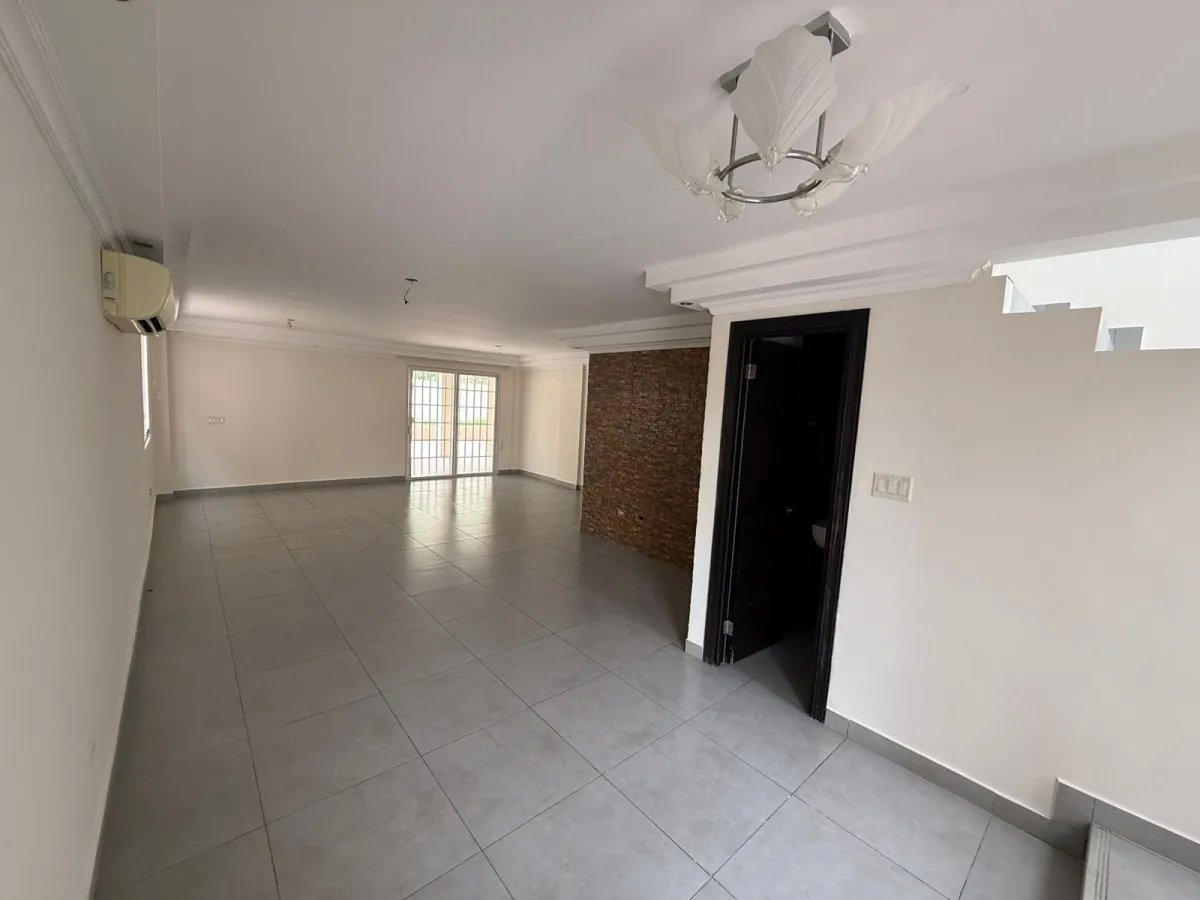 Single Family Attached For Sale in Brisas del Golf