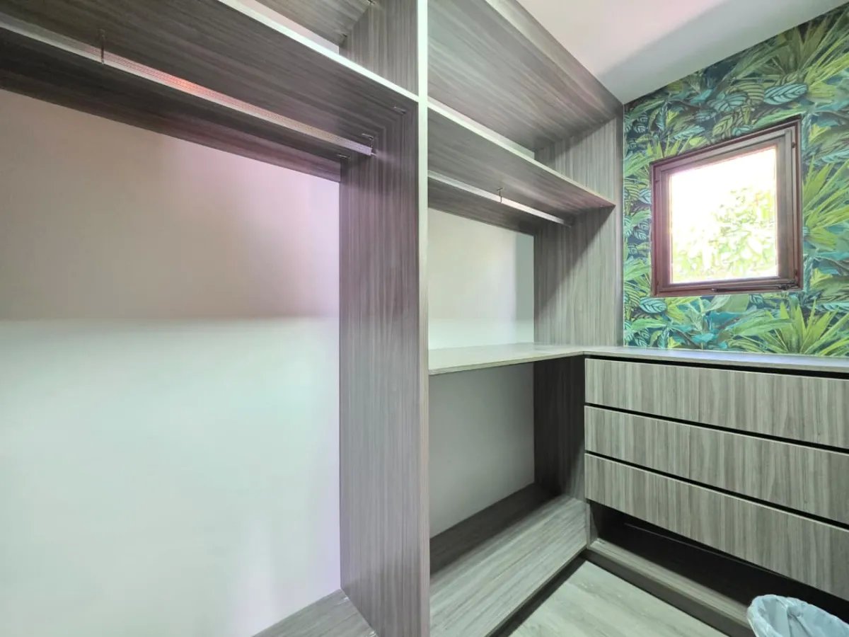 VENTA DE CASA EN PH GARDENIAS, BRISAS DEL GOLF