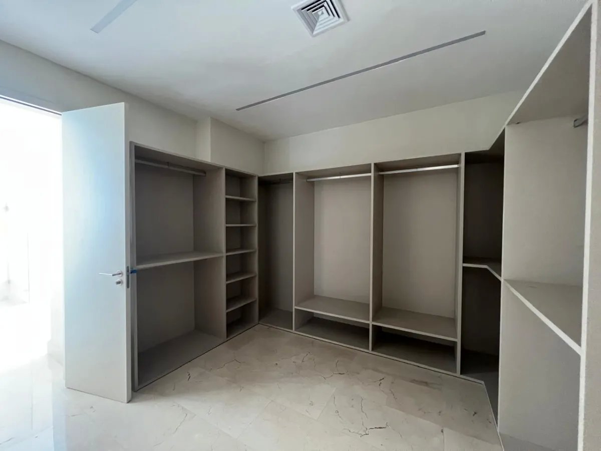 Apartment For Sale in COCO DEL MAR