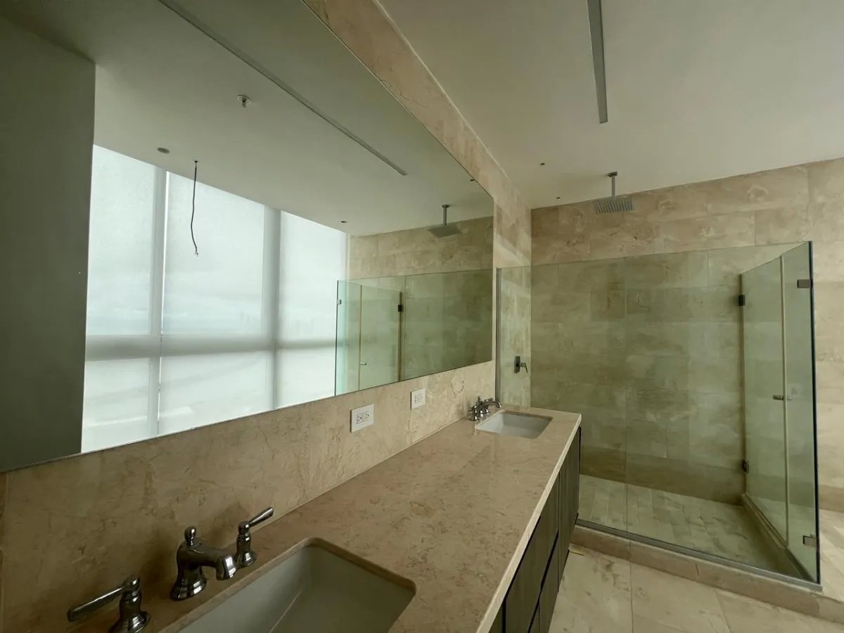 Apartment For Sale in COCO DEL MAR