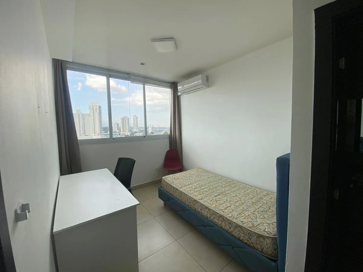 Apartment For Sale in Avenida Martin Luther King