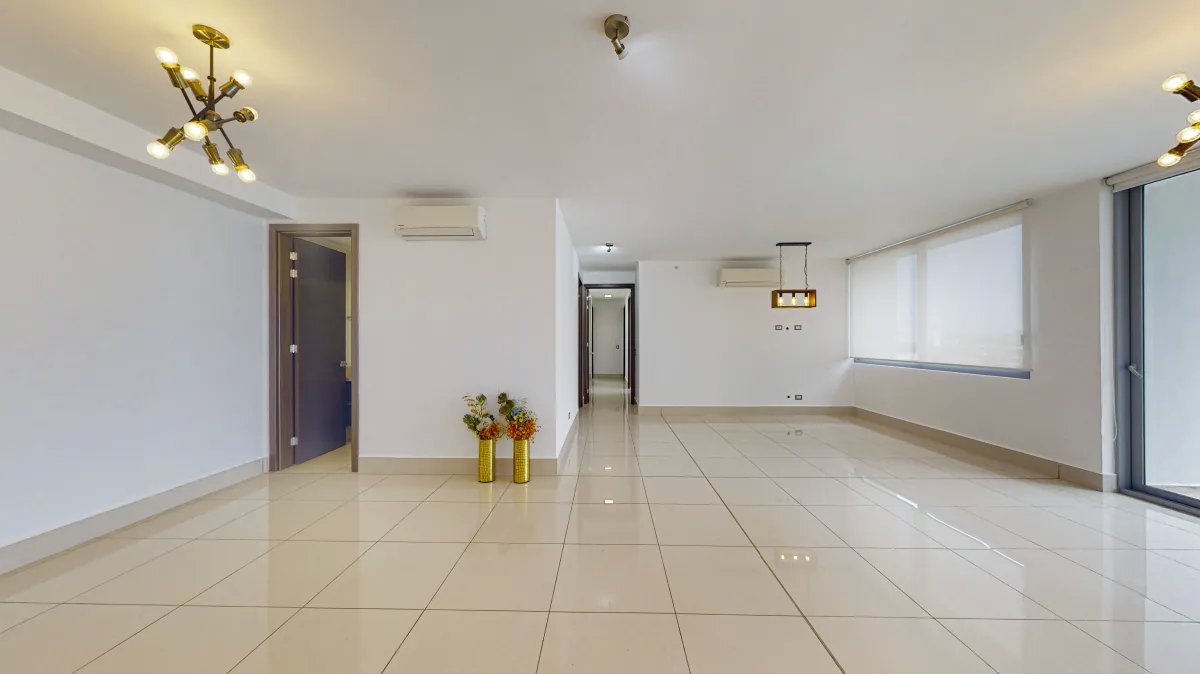 Apartment For Sale in Avenida Costa del Este