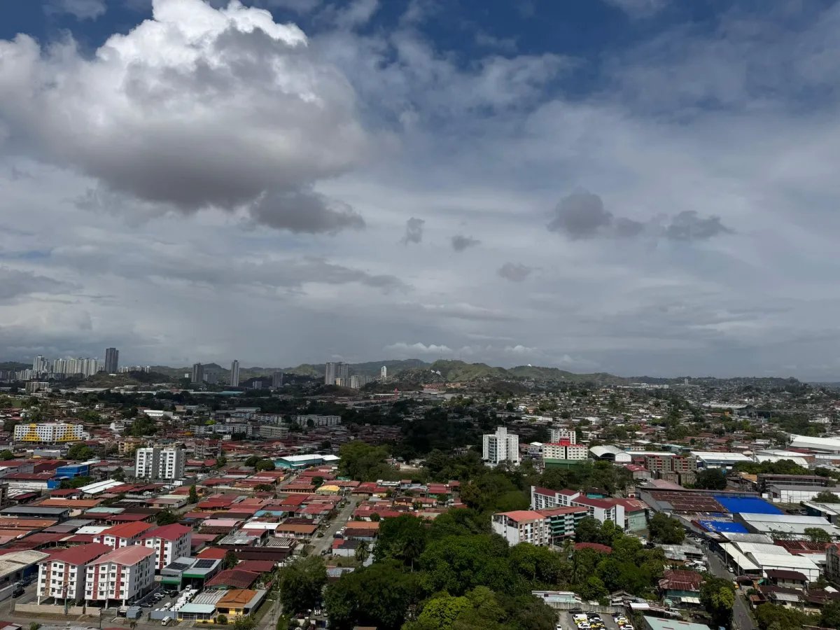 Alquiler de apartamento full amoblado  PH Lefevre 75