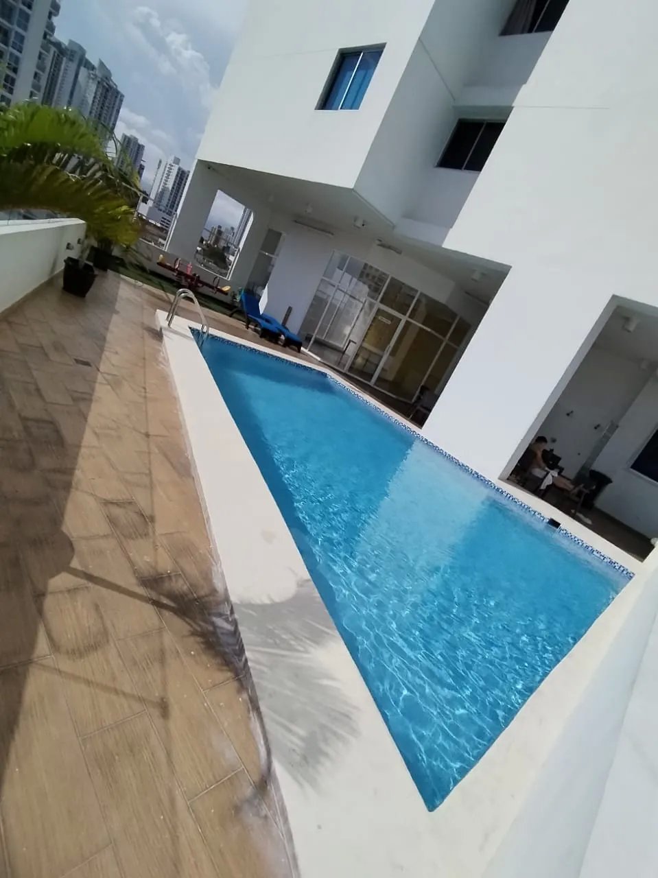 SE VENDE  APARTAMENTO EN P.H. PREMIUN