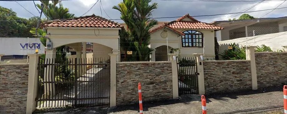 Single Family Detached For Sale in Calle 72 Este