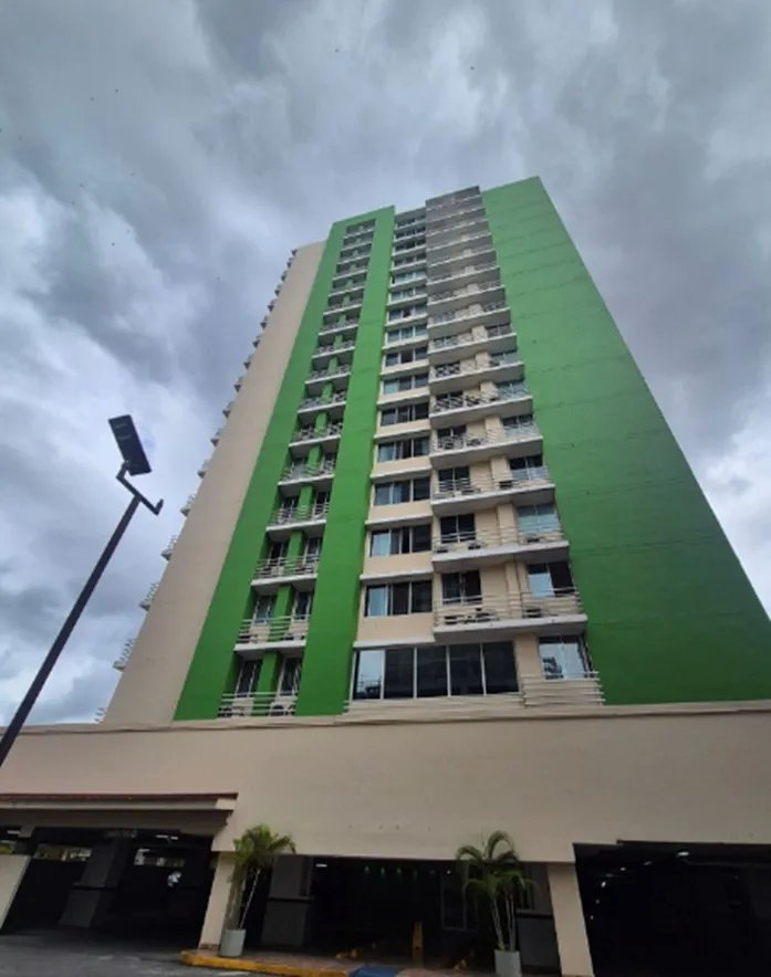 SE VENDE APARTAMENTO EN P.H.GREEN PARK