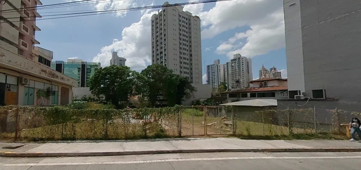 Unimproved Land For Sale in Bella Vista