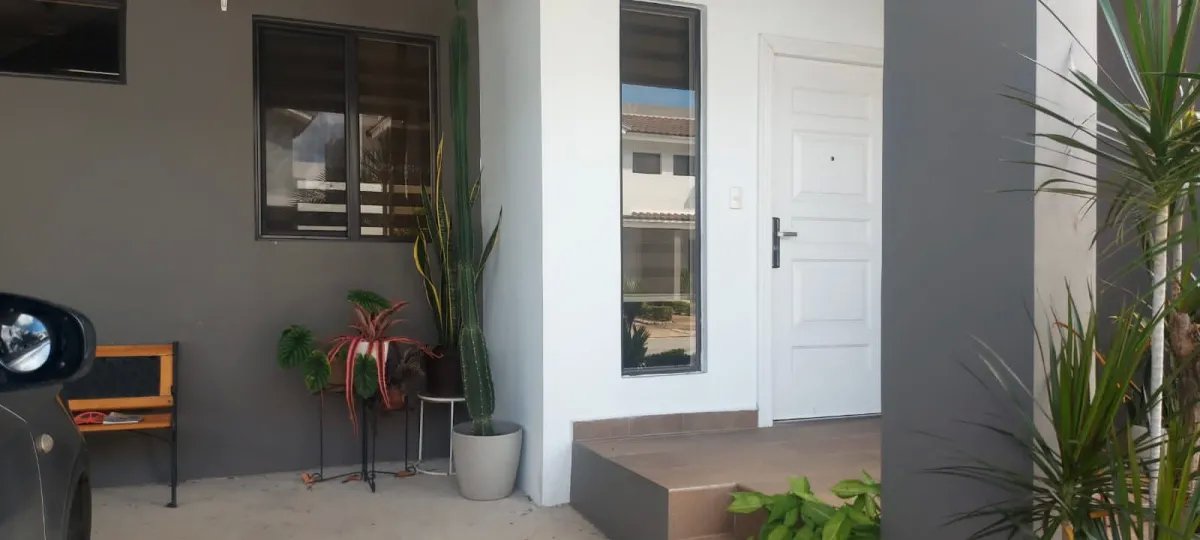 House For Sale in Paseo del Norte