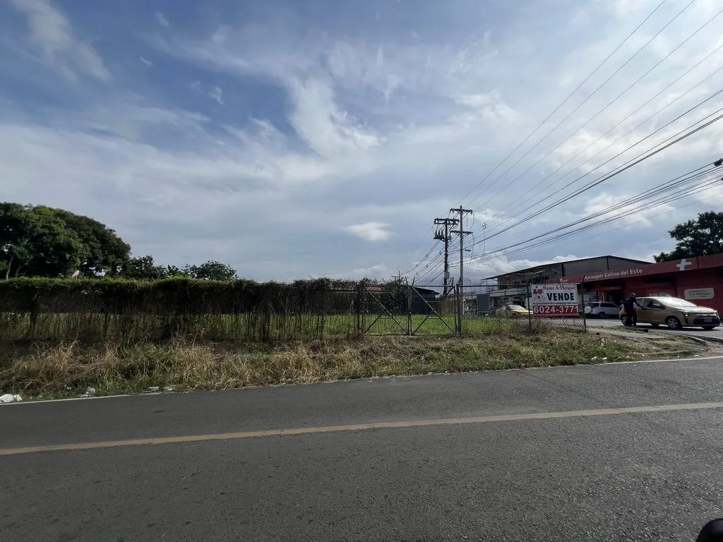 SE VENDE LOTE DE TERRENO EN PEDREGAL