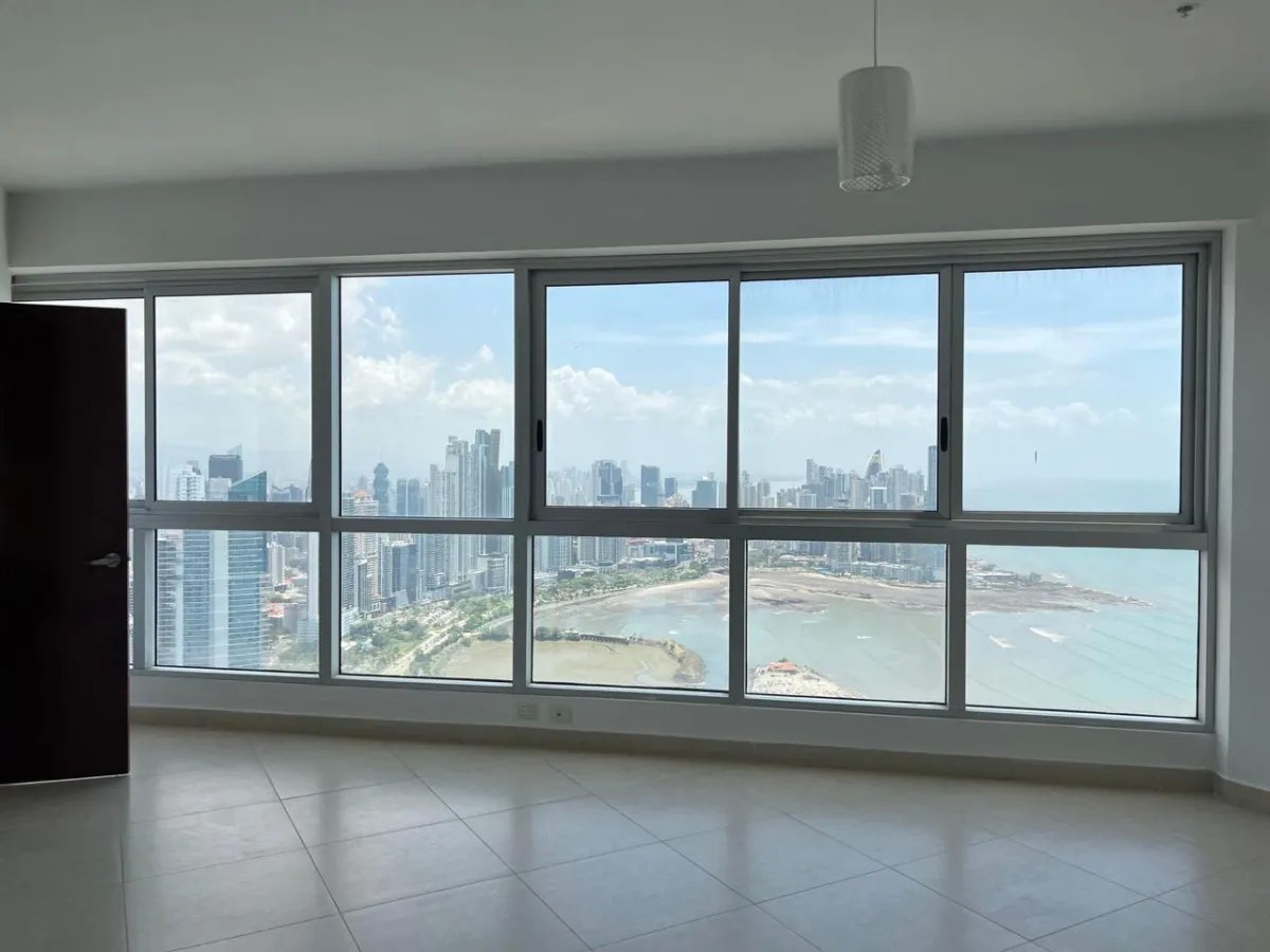 Duplex For Sale in Brisas del Golf