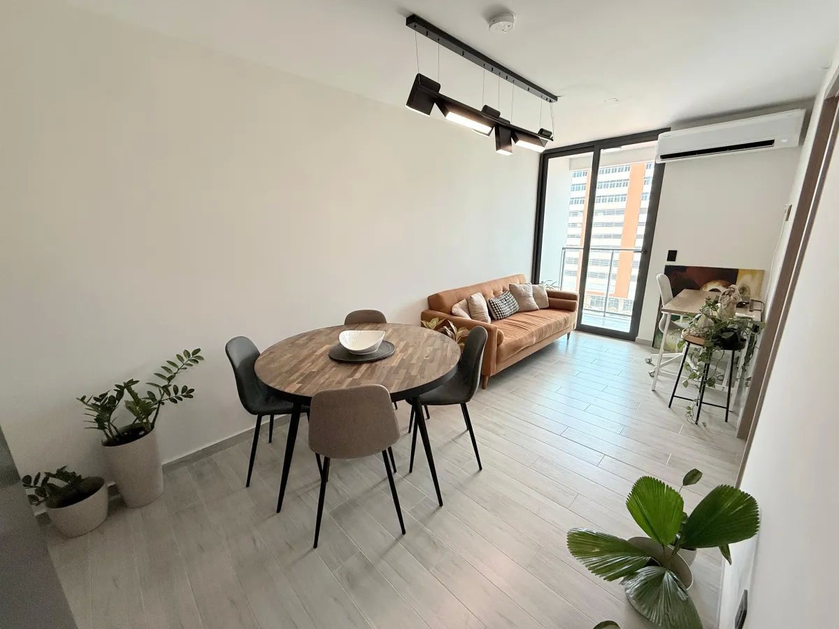 Apartment For Rent in Calle 39 Este