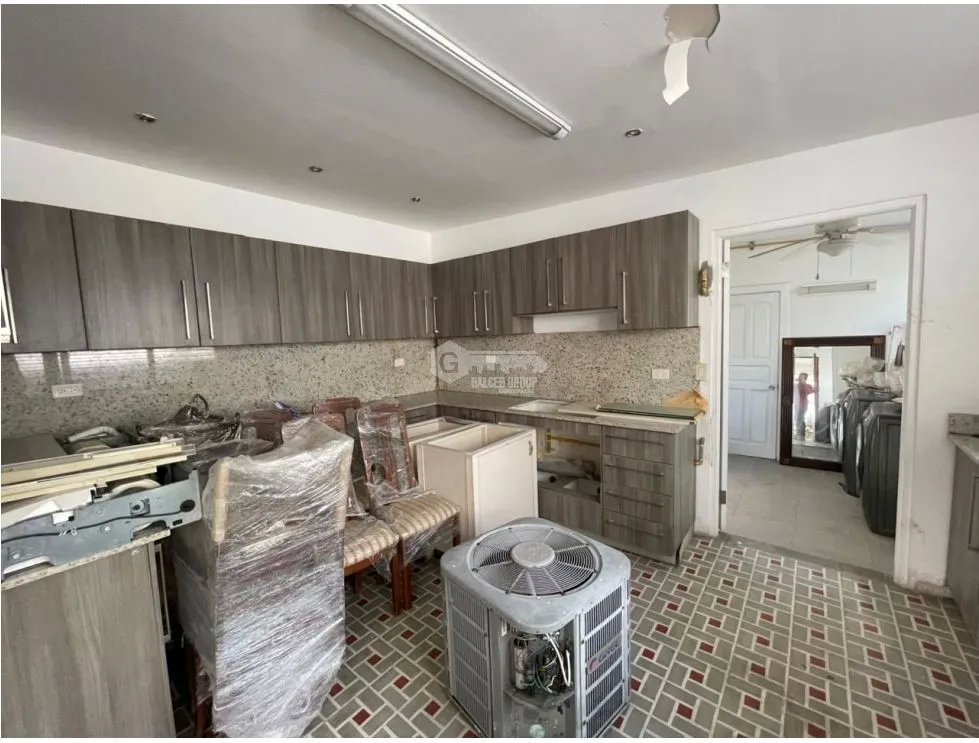 SE VENDE CASA EN SAN FRANCISCO 792M 3 HABITACIONES 2 BAÑOS DUPLEX