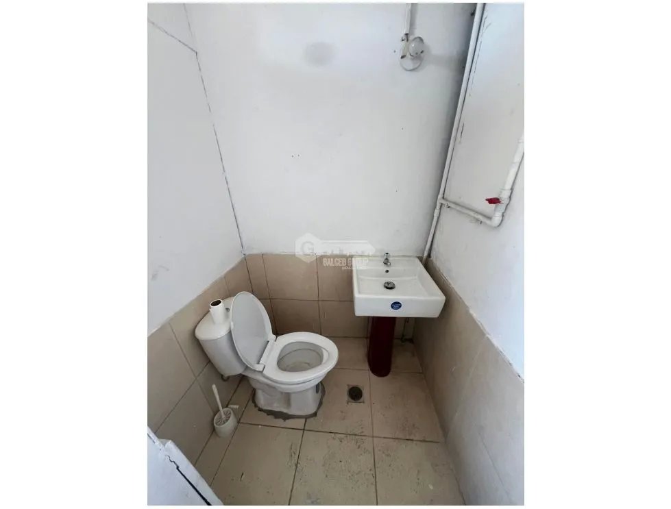 SE ALQUILA GALERA EN COSTA DEL ESTE 25M 1 BAÑO PLANTA BAJA