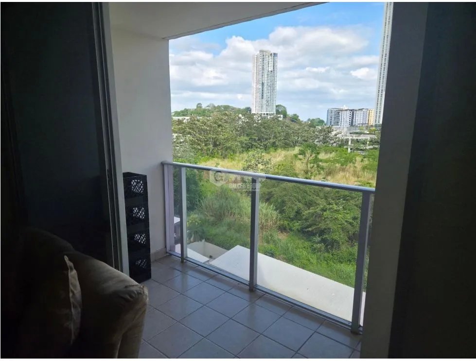SE ALQUILA APARTAMENTO CONDADO DEL REY 98M 3 HABITACIONES LINEA BLANCA
