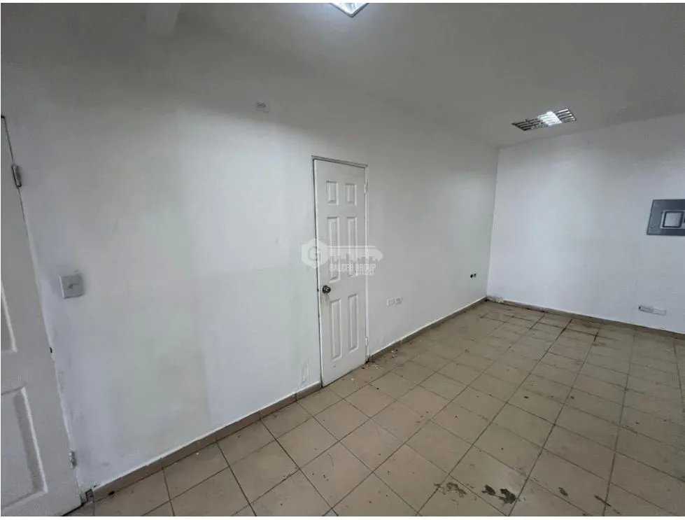 COSTA DEL ESTE / PARQUE INDUSTRIAL / 35M / 1 BAÑO / SEGUNDO NIVEL