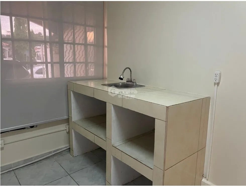 SE ALQUILA APARTAMENTO EN VILLA LUCRE 45M CON ENTRADA INDEPENDIENTE